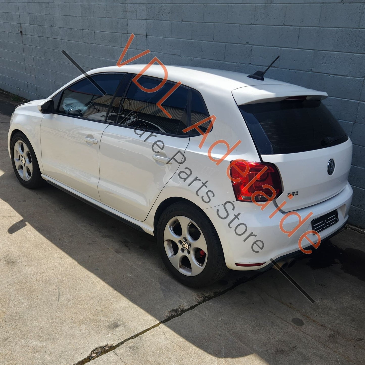 03C103603T 1J0907660F 1J0907660C VW 1.4 CAV Engine Oil Sump 03C103603T w Oil Level Sensor 1J0907660F