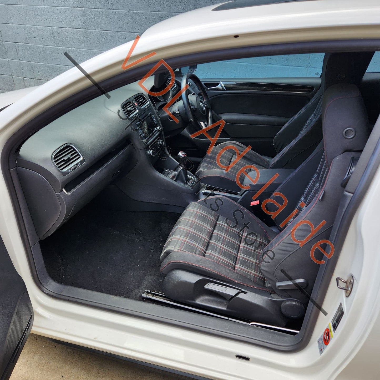 5K0819703JVAL 5K0819703J VW Golf MK6 Left Dash AC Air Vent Interior Trim 5K0819703J