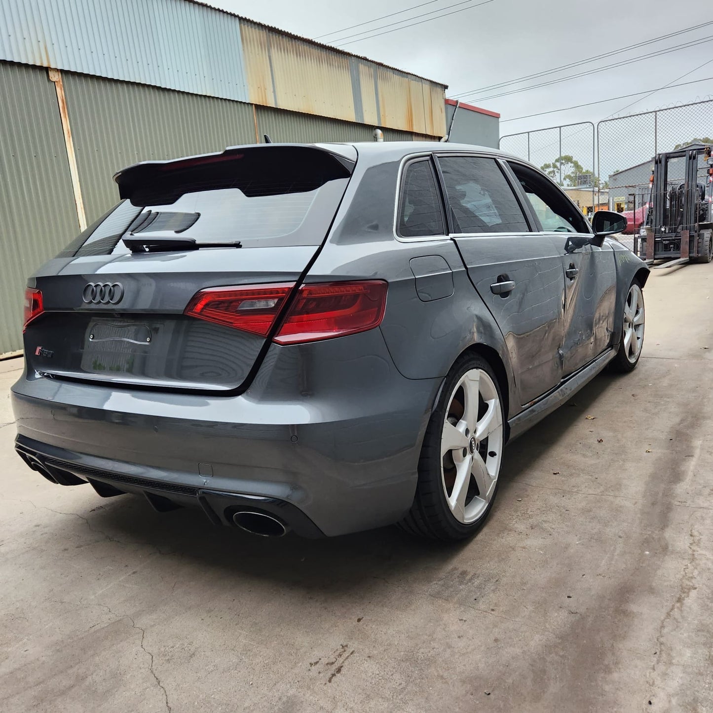 Audi A3 S3 RS3 Sportback Windscreen Exterior Deflector Strip Trim Left 8V3854327C 8V3854327C