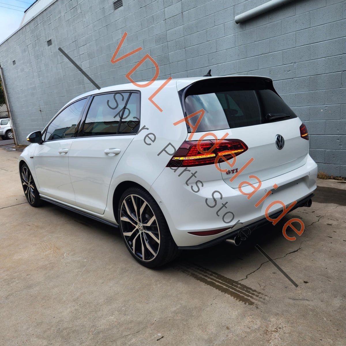 5G0945208 VW Golf MK7 Right Side Outer LED Tail Light Taillight 5G0945208