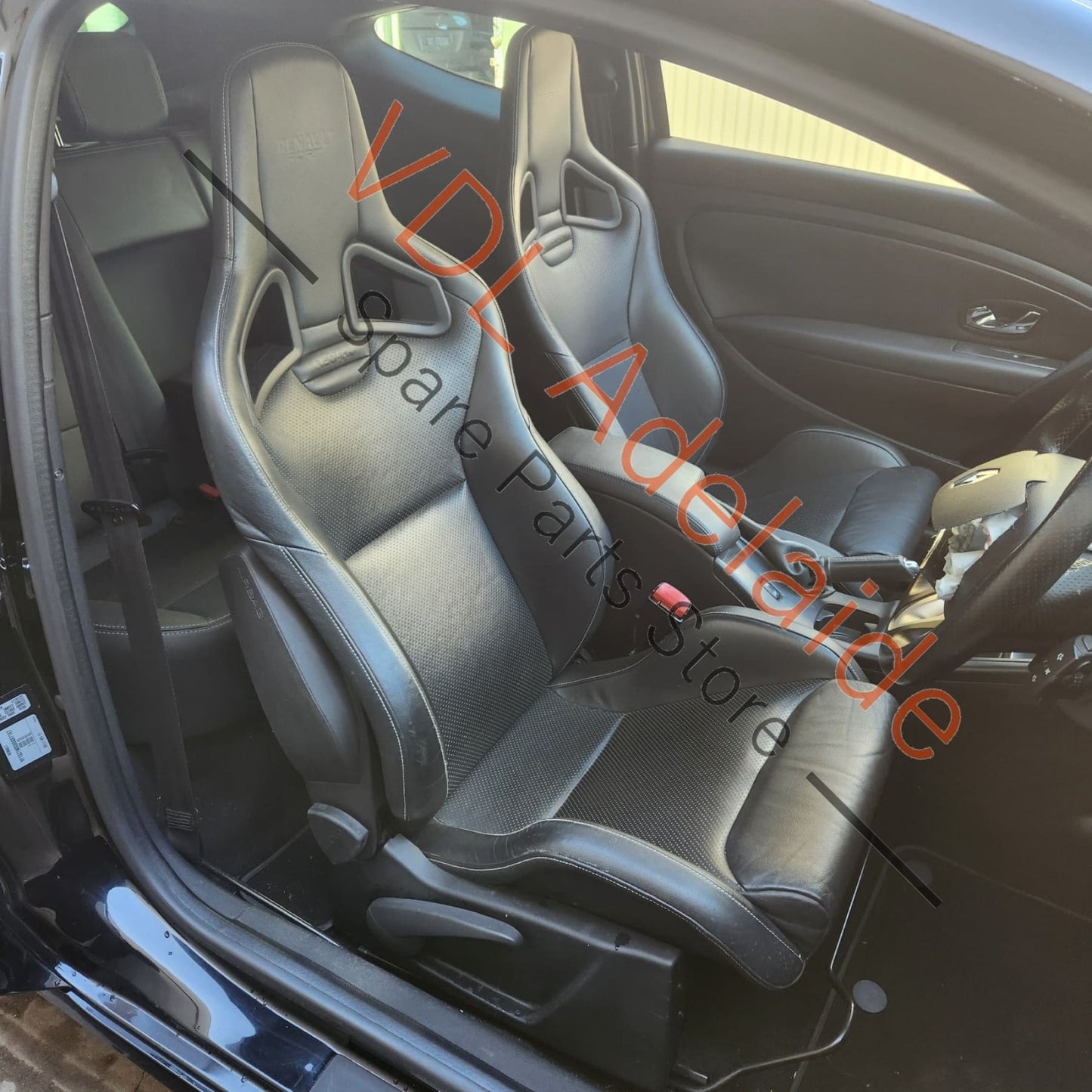 864300022R Renault Megane 3 Rear Seat Left or Right Side Headrest 864300022R Leather white stitch