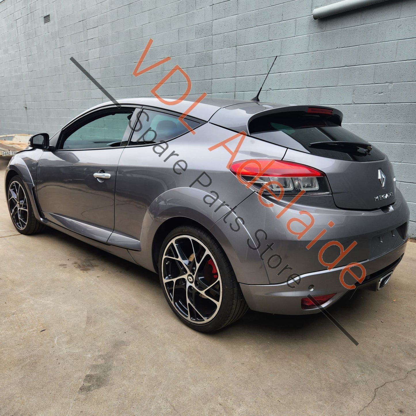 638904490R Renault Sport Megane 3 RS265 RS275 Clio III Logo Emblem Front Badge RS 638904490R