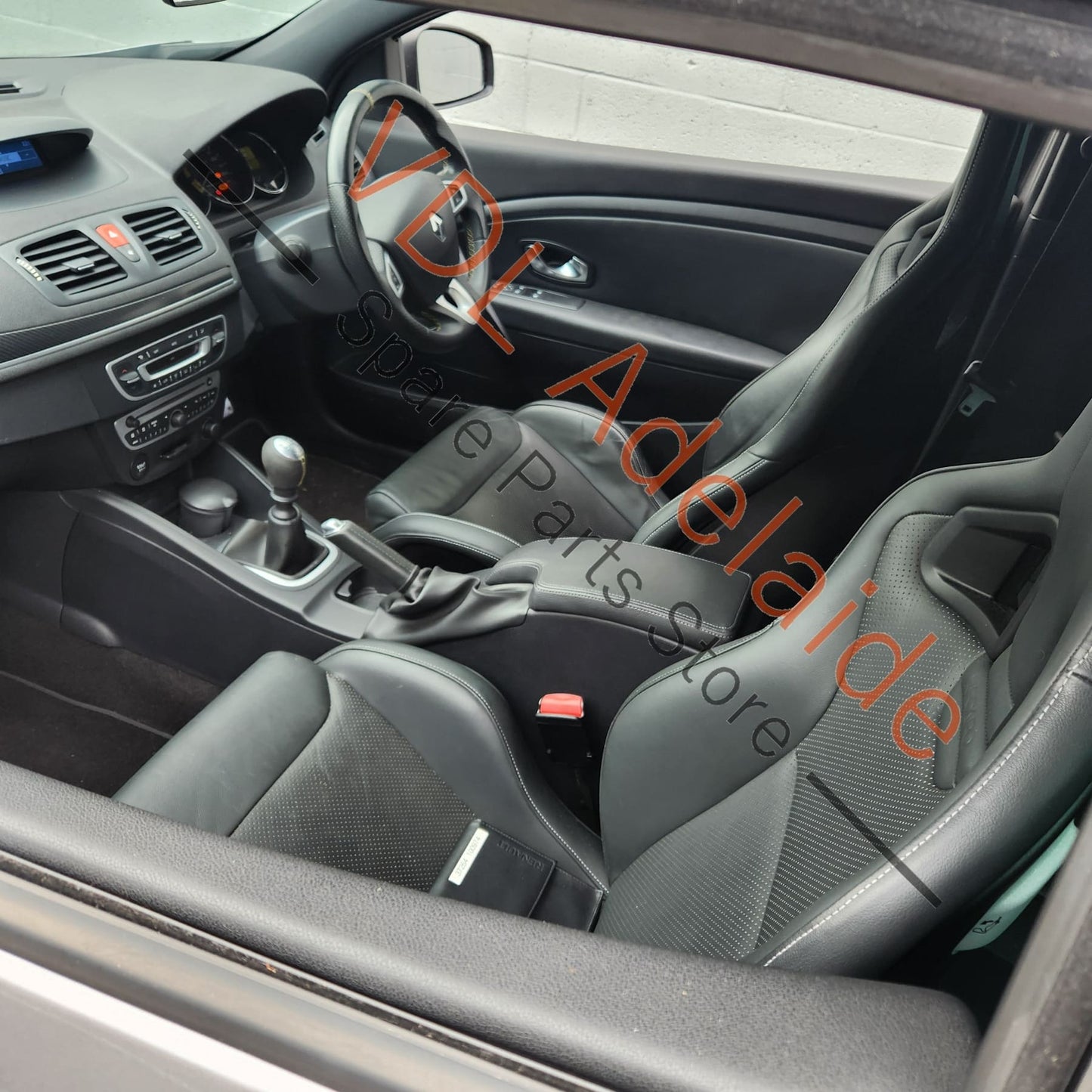 682600020R Renault Megane 3 RS265 Centre Dash Climate Audio Surround Fascia 682600020R