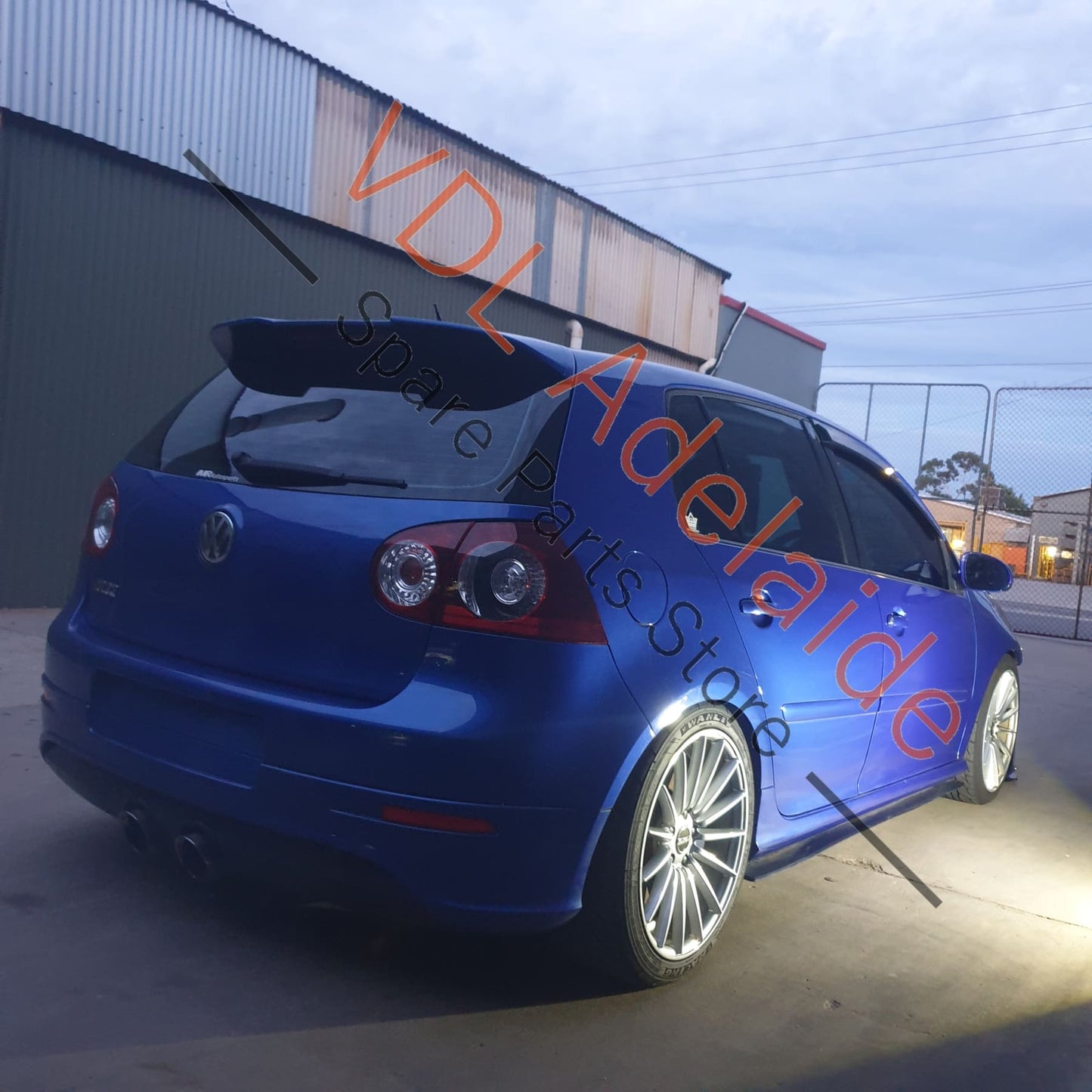 VW Golf MK5 R32 / Gti Flow Designs Side Splitter Skirt Set