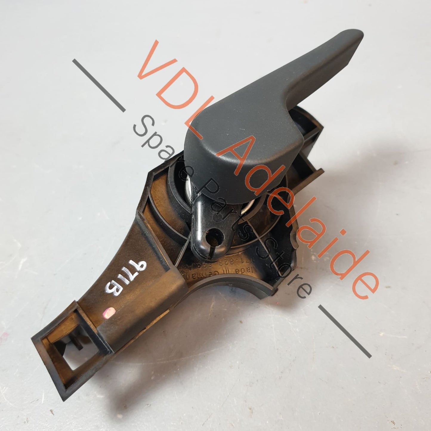 Porsche Panamera 971 Bonnet Lock Release Handle Lever 971823633A 971823533A 971823533A 971823633A