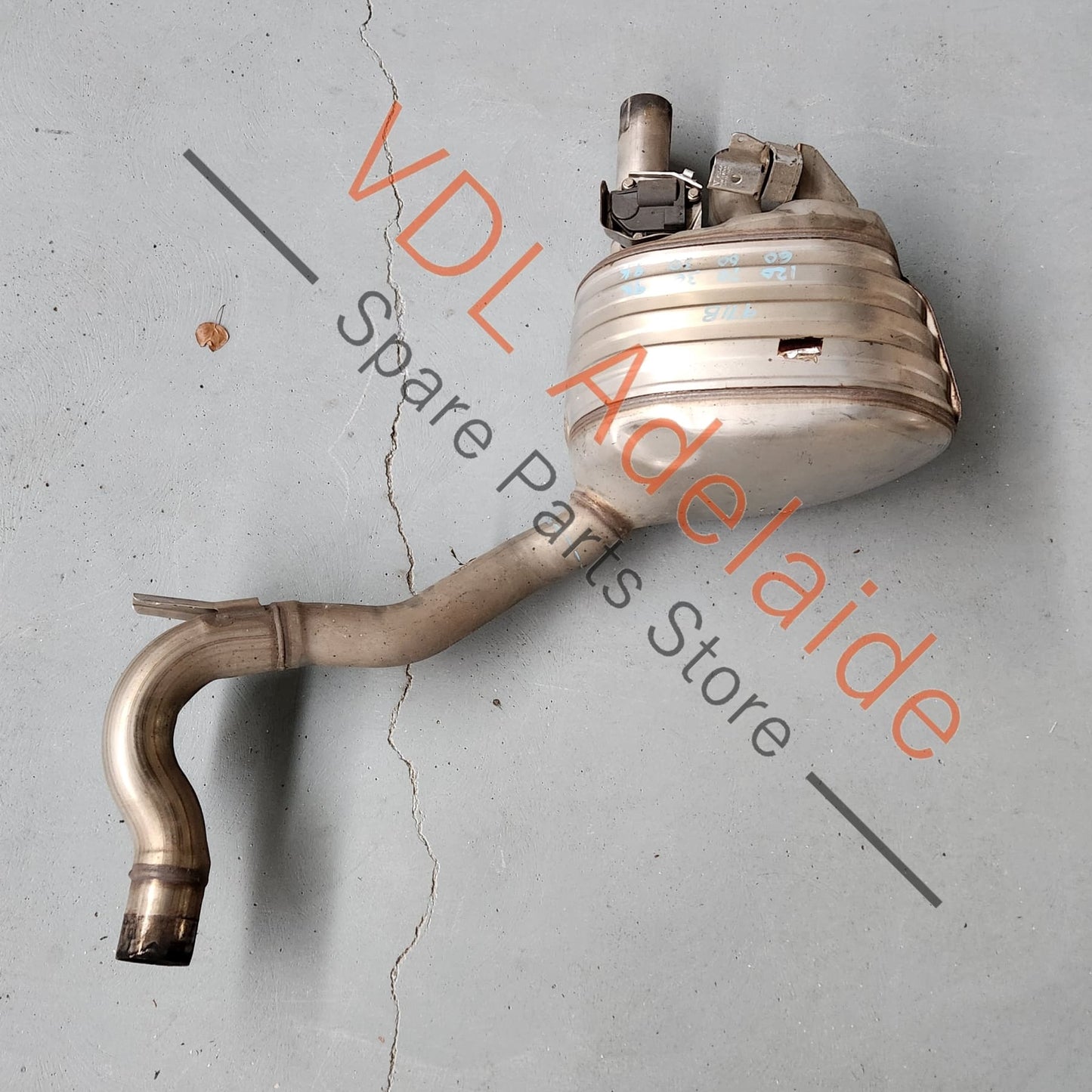 Porsche Panamera 971 Rear Left Muffler Exhaust 971253607AY 971253607AY 971253607 Pipe will be cut at blue dotted line to save on freight. Contact us if you would prefer to send it un-cut.