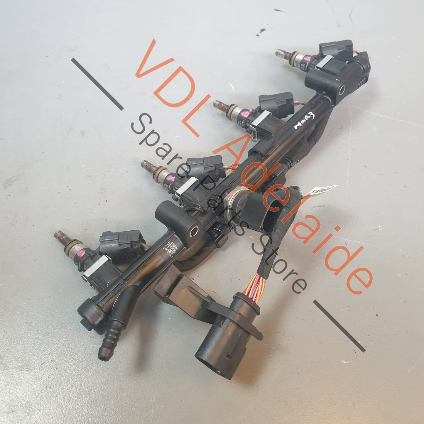 Fuel Injector set for 4cy Audi VW Engine 1.8 2.0 06L906031A w 11 Bar Pressure Sensor 06H906051K