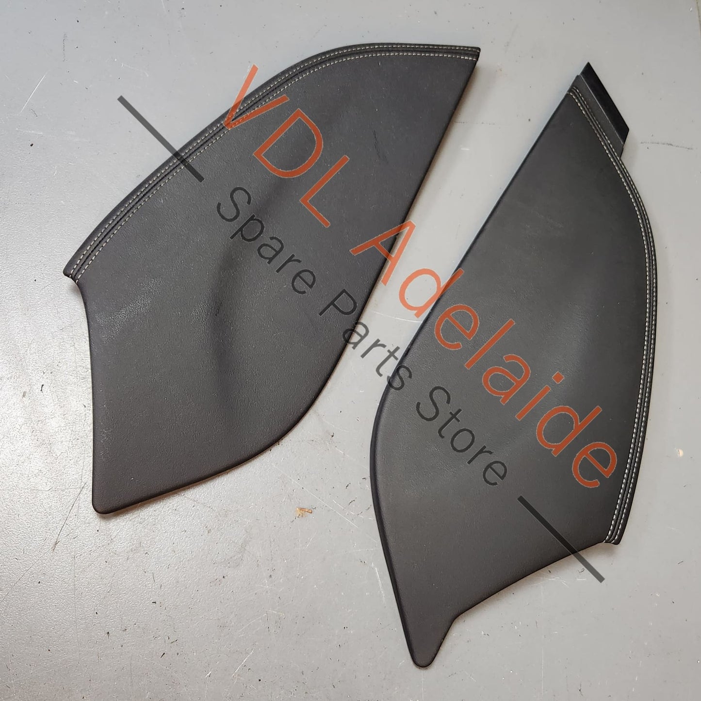 Audi RS3 8V Centre Middle Cosole Genuine OEM Leather Side Covers Black / Grey 8V2863241AKNF