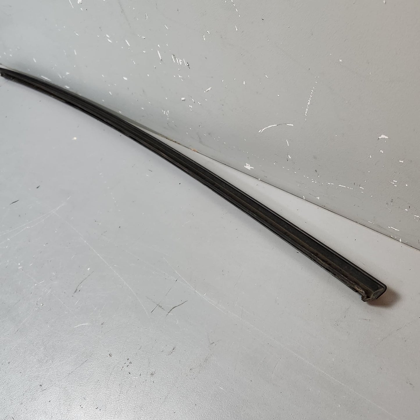 Audi A3 S3 RS3 Sportback Windscreen Exterior Deflector Strip Trim Left 8V3854327C 8V3854327C