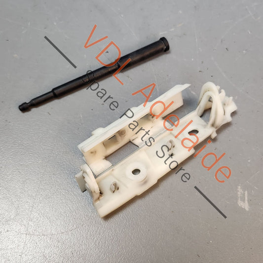 8W6807889A Audi RS5 A5 B9 Left Side Rear Bumper Retaining Bracket 8W6807889A