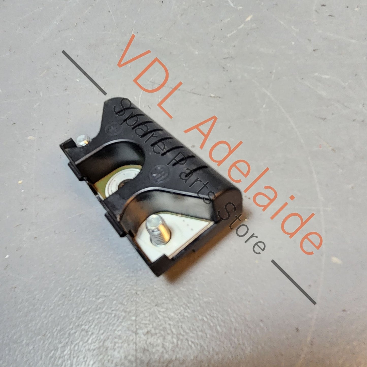 8T8035570 Audi Antenna Noise Disturbance Suppressor 8T8035570
