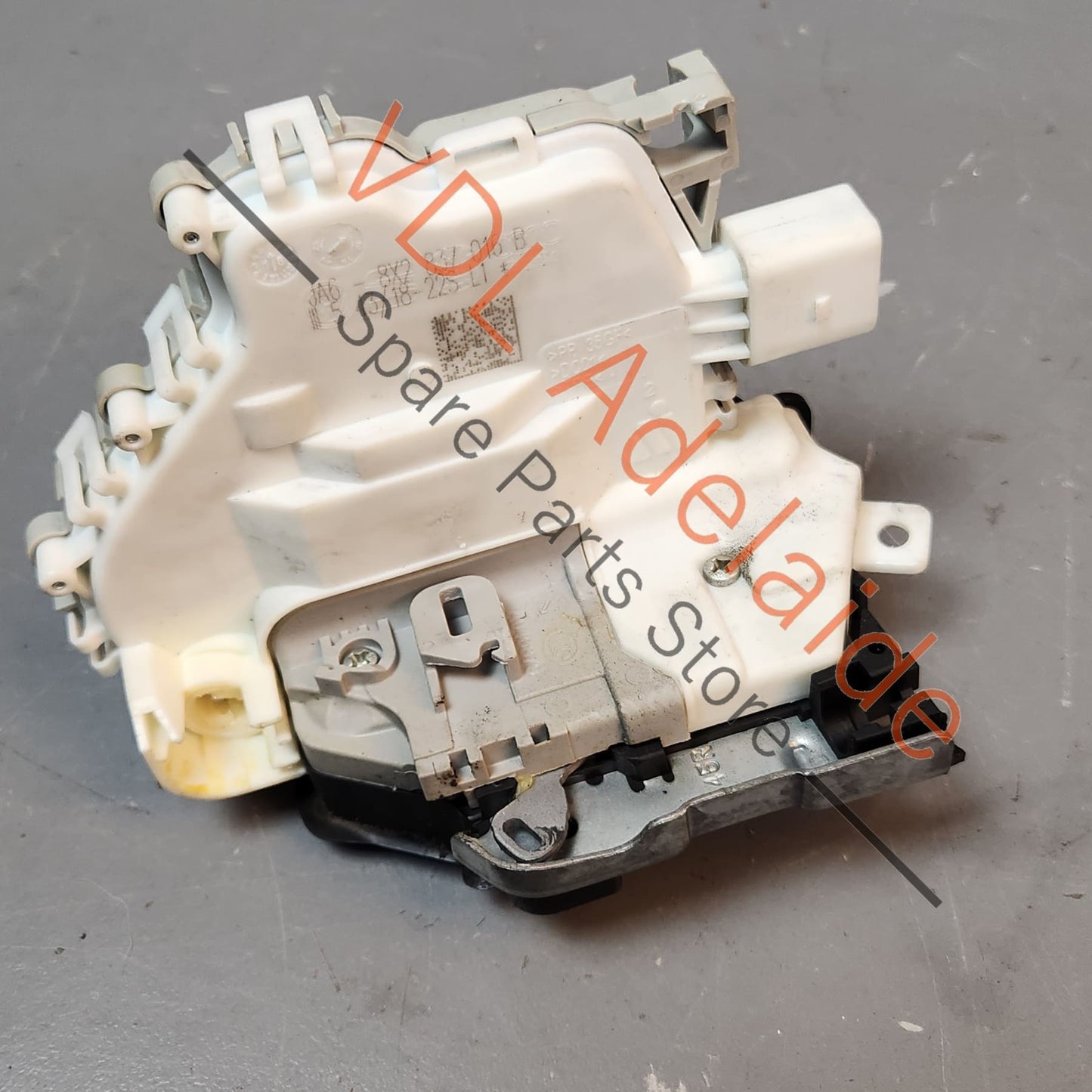 8X2837016B Audi RS5 F5 B9 Front Right Drivers Door Lock Mechanism 8X2837016B