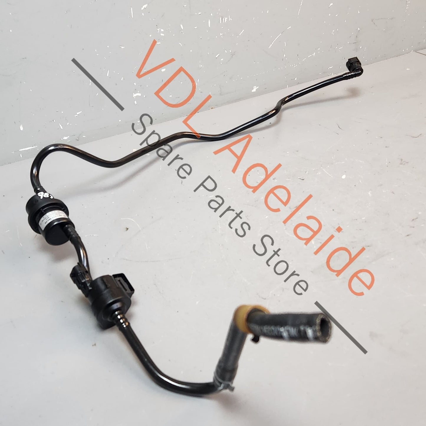 9A111009302 9A111009304 Porsche Crankcase Breather Hose with Solenoid 9A111009302