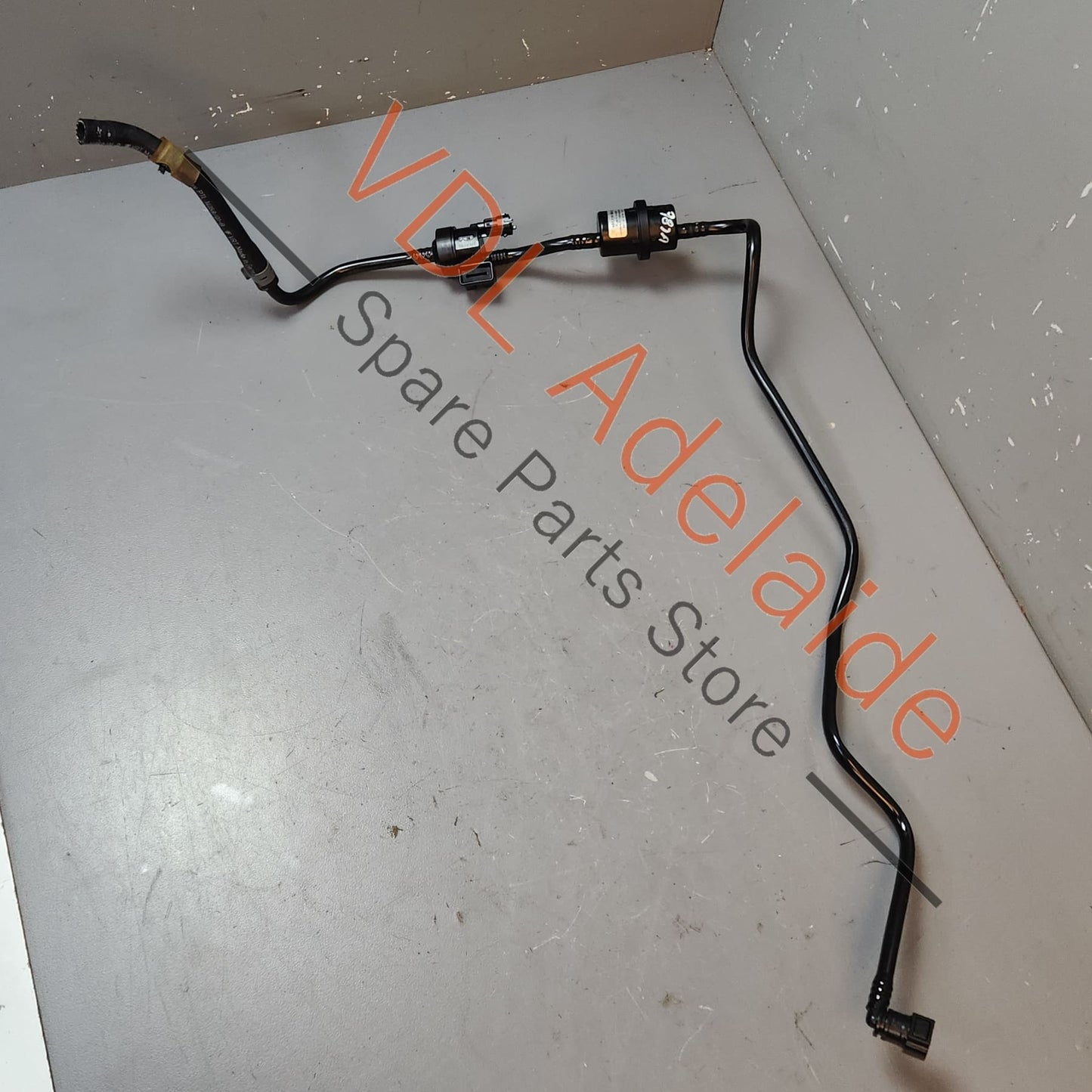 9A111009302 9A111009304 Porsche Crankcase Breather Hose with Solenoid 9A111009302