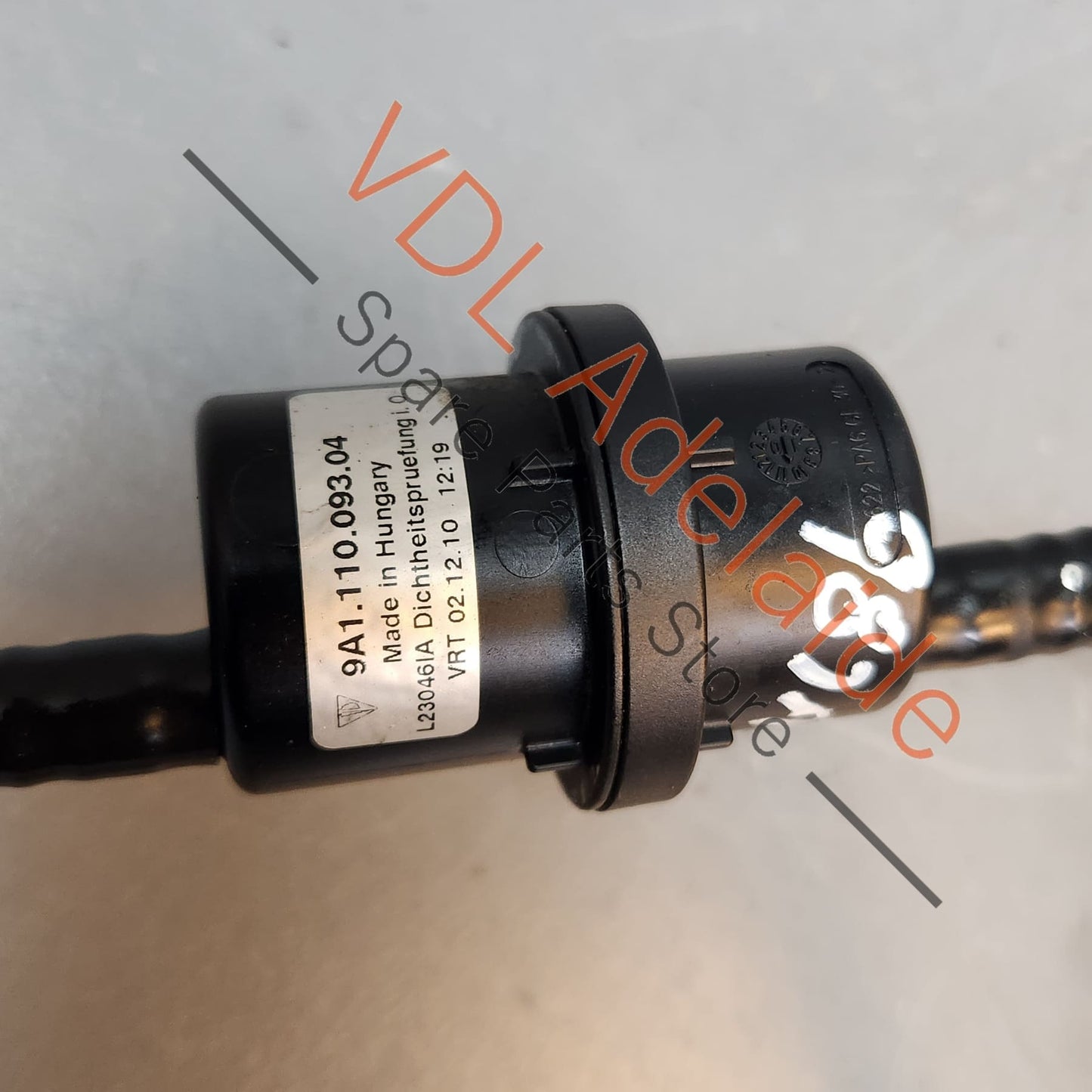 9A111009302 9A111009304 Porsche Crankcase Breather Hose with Solenoid 9A111009302