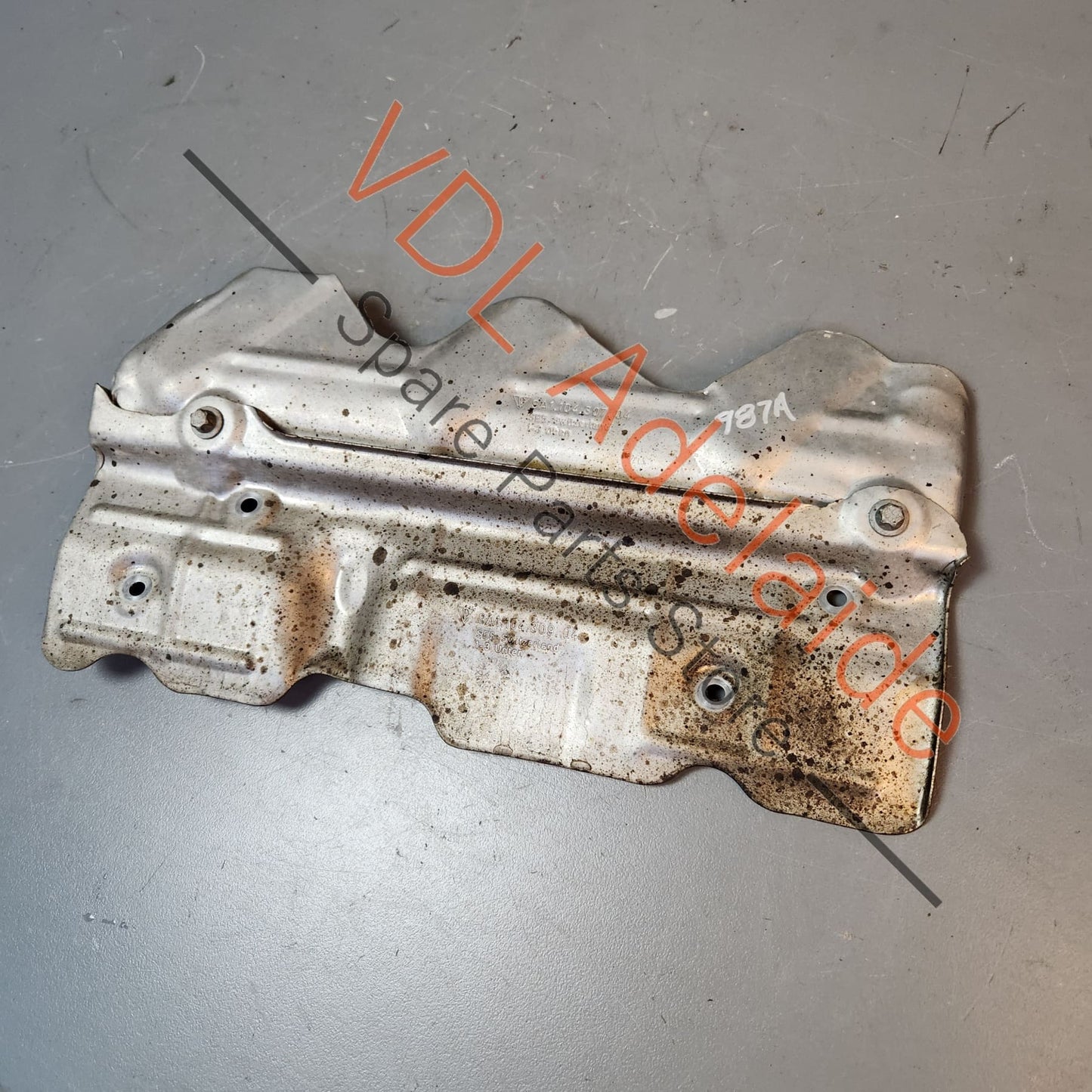9A110430804 9A110431003 Porsche Cylinder Head Heat Shield Cyl 4-6 9A110430804 9A110431003