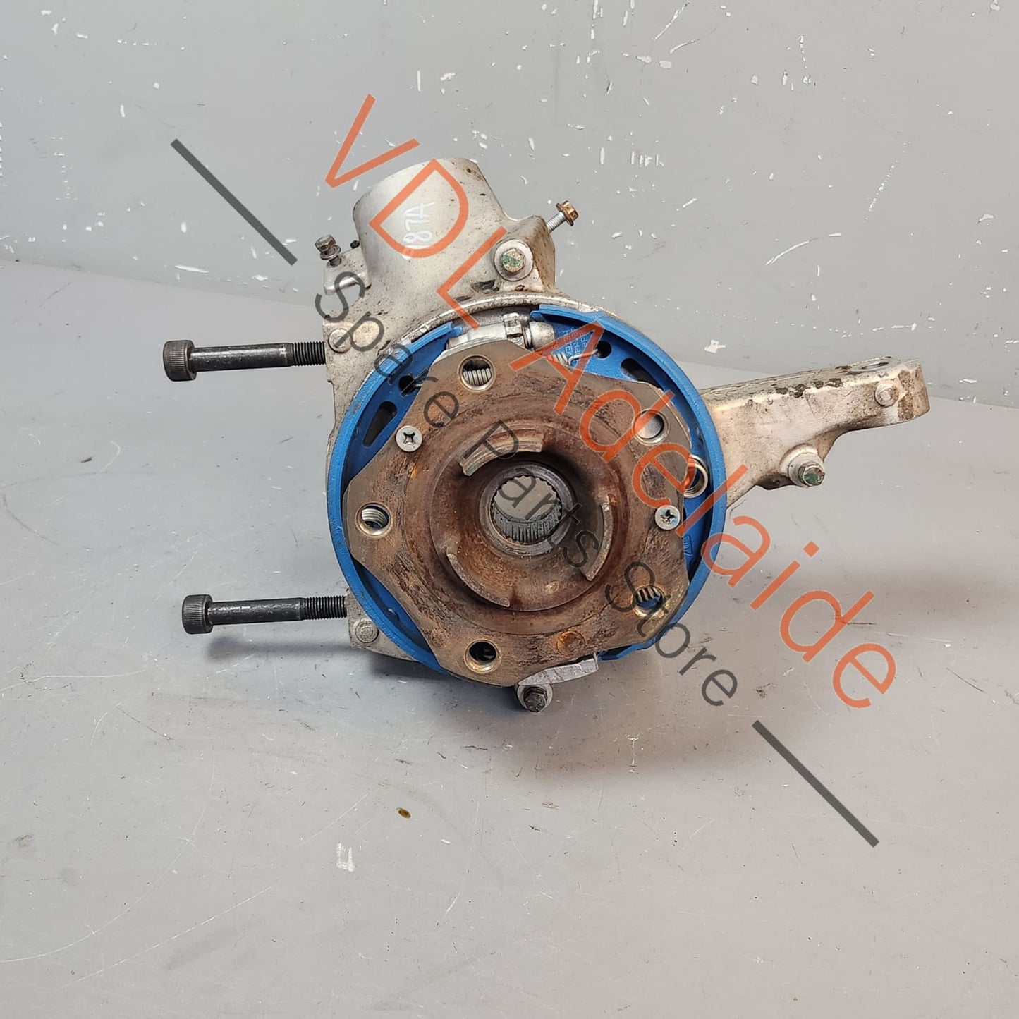 98733115706 99734160501 99905305406 Porsche Boxster Cayman Rear Left Wheel Hub Knuckle w Bearing 98733115706