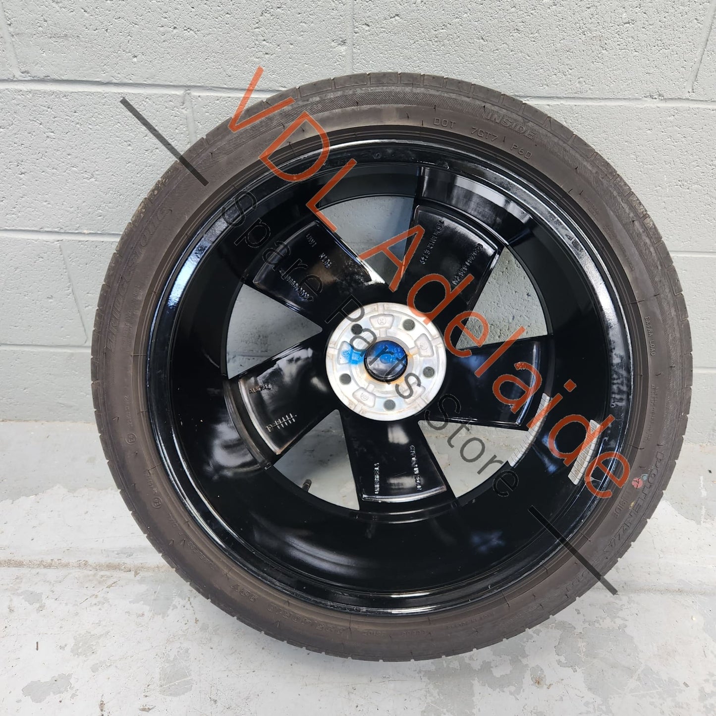 5G0601025CN 5G0601025CNFZZ VW Golf Gti MK7.5 18in x 7.5in Alloy Wheel Milton Keynes Design Diamond Cut Machine Finish #02 5G0601025CN