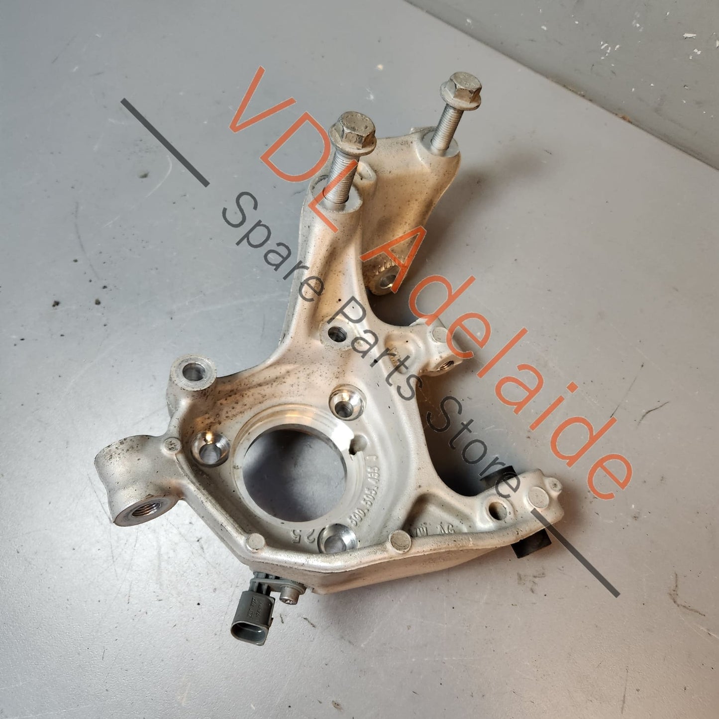 5Q0505435J Audi A3 S3 RS3 Rear Left Wheel Bearing Housing Hub Knuckle 5Q0505435J