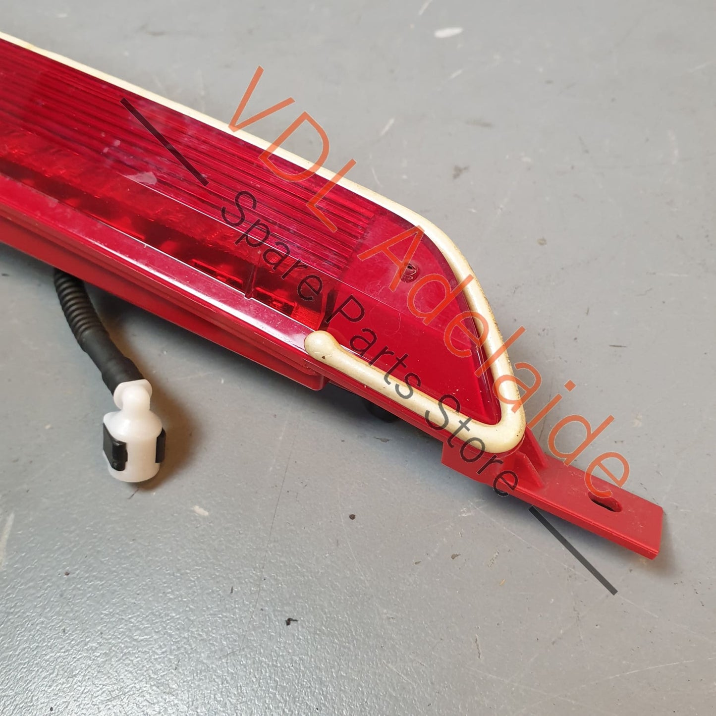 5G6945087A VW Golf MK7 7.5 Gti R Spoiler Mounted 3rd Brake Light Middle 5G6945087A