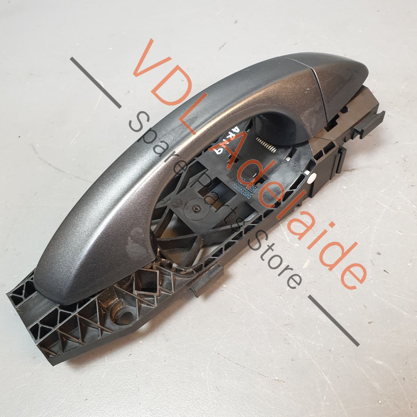 5G0837206N VW Golf Rear Right Exterior Door Handle for Keyless Entry Vehicles Indium Gray LR7H 5G0837206N