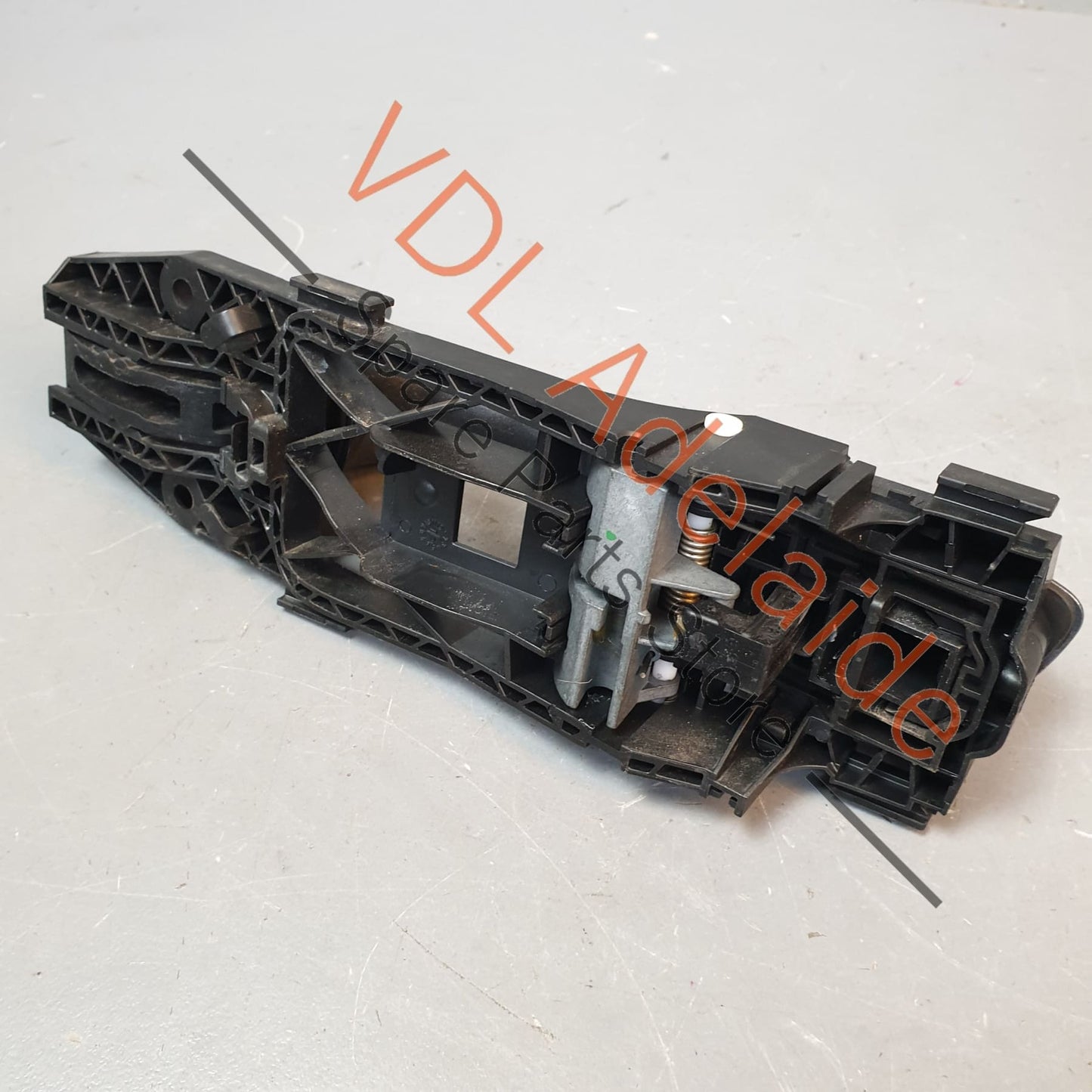 5G0837206N VW Golf Rear Right Exterior Door Handle for Keyless Entry Vehicles Indium Gray LR7H 5G0837206N