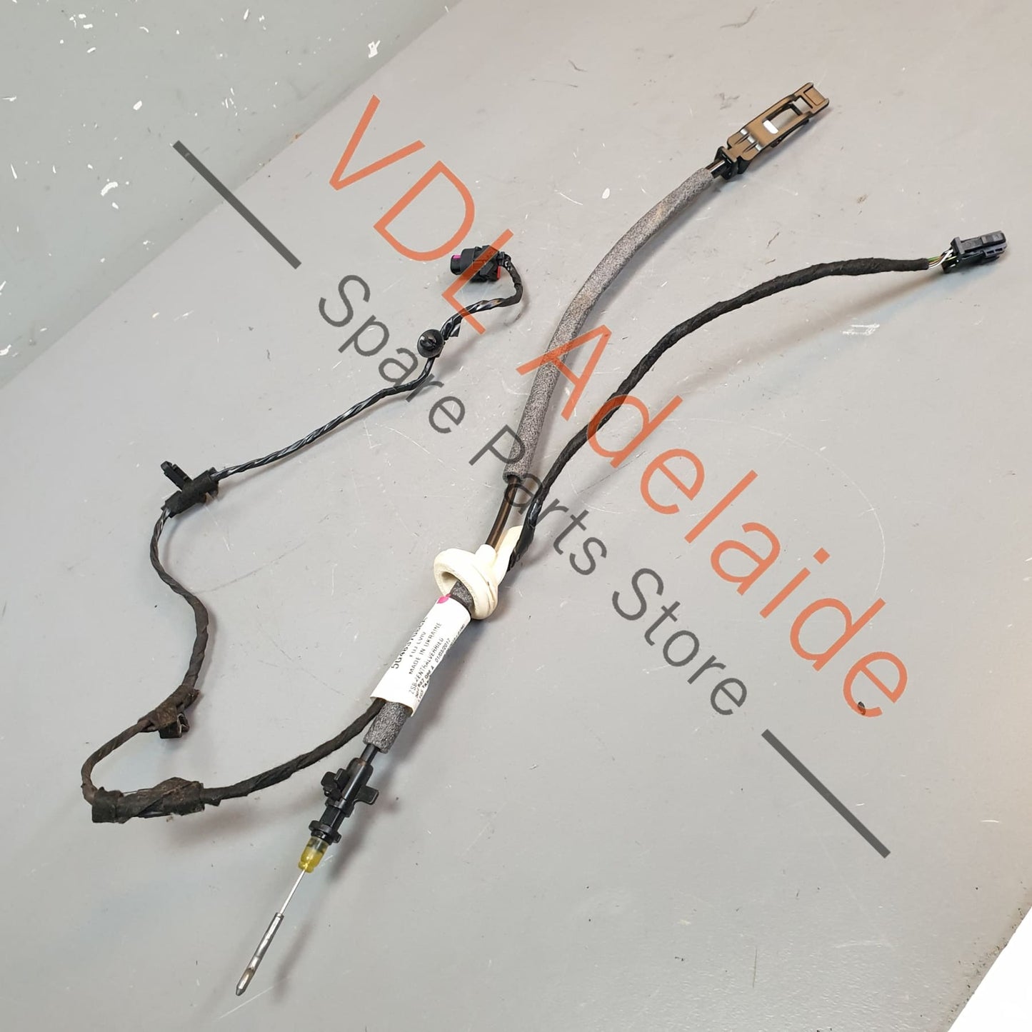 5G4837086C VW Golf MK7 Right Door Handle Bowden Cable for Keyless Entry Vehicle 5G4837086C