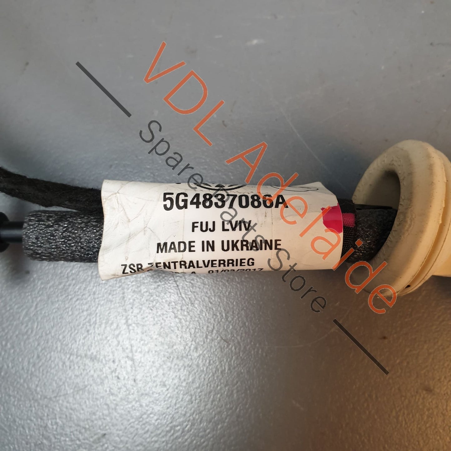 5G4837086C VW Golf MK7 Right Door Handle Bowden Cable for Keyless Entry Vehicle 5G4837086C