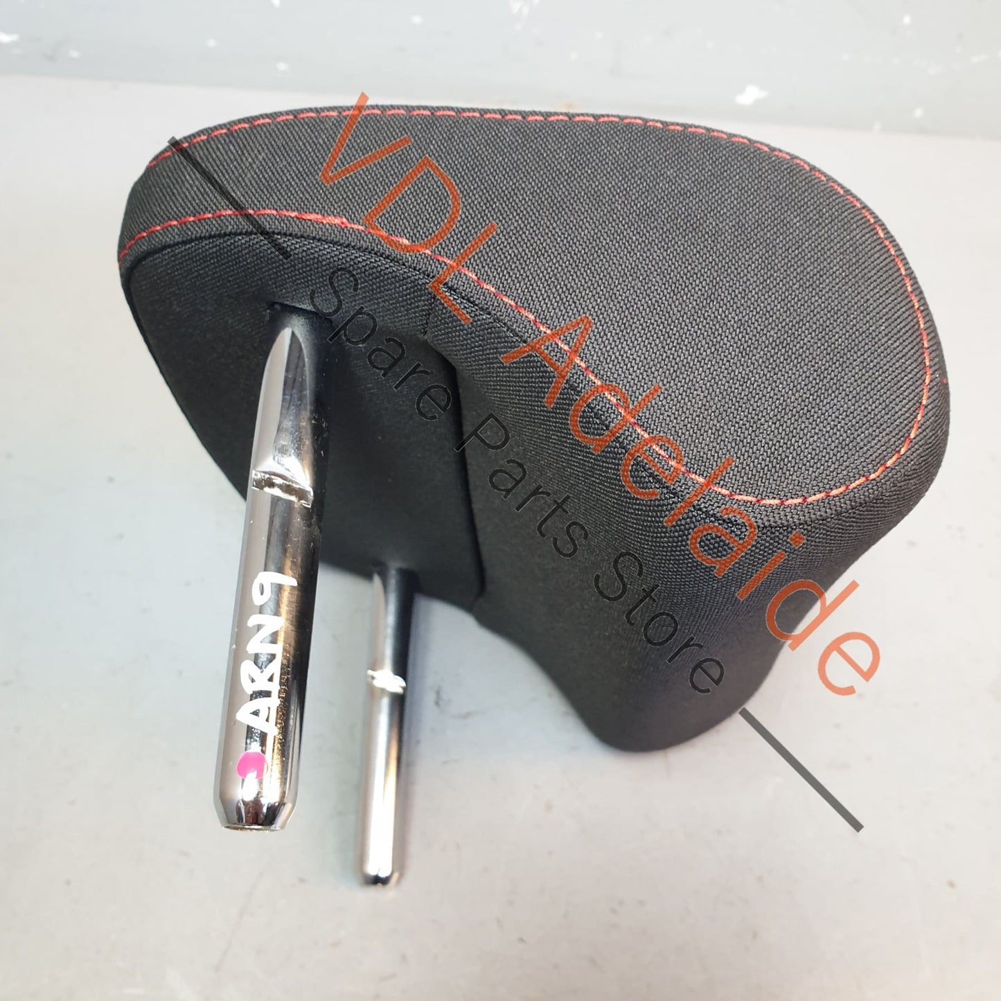 5G0885902QBDL VW Golf MK7 Gti Rear Centre Middle Headrest Cloth w Red Stitch 5G0885902Q BDL