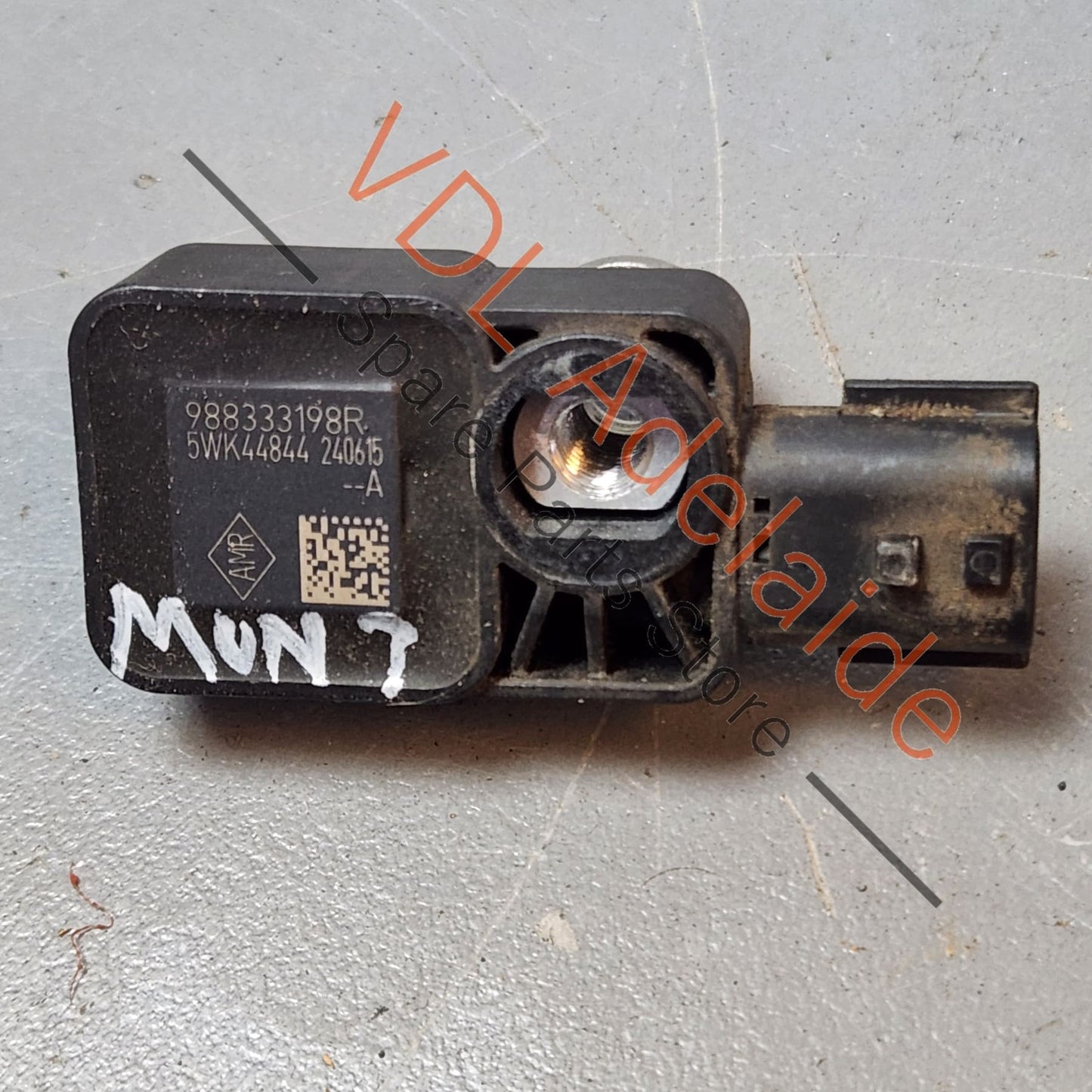 988333198R Renault Crash Sensor Black 988333198R