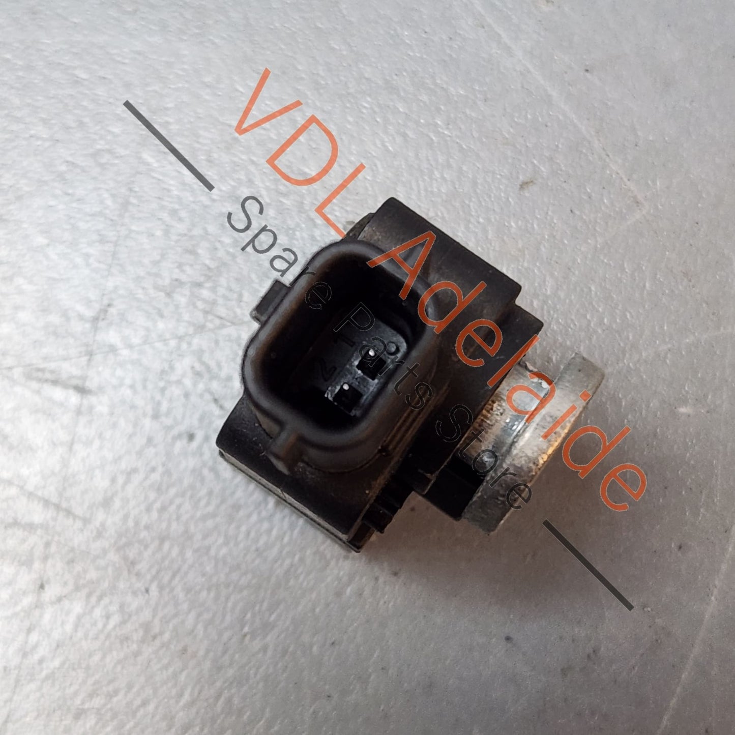 988333198R Renault Crash Sensor Black 988333198R