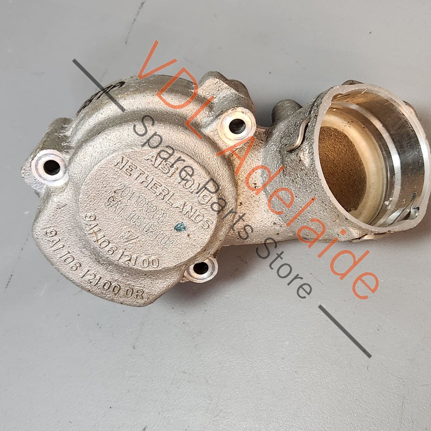9A110612100 Porsche Cayman Boxster 911 Thermostat & Housing 9A110612100