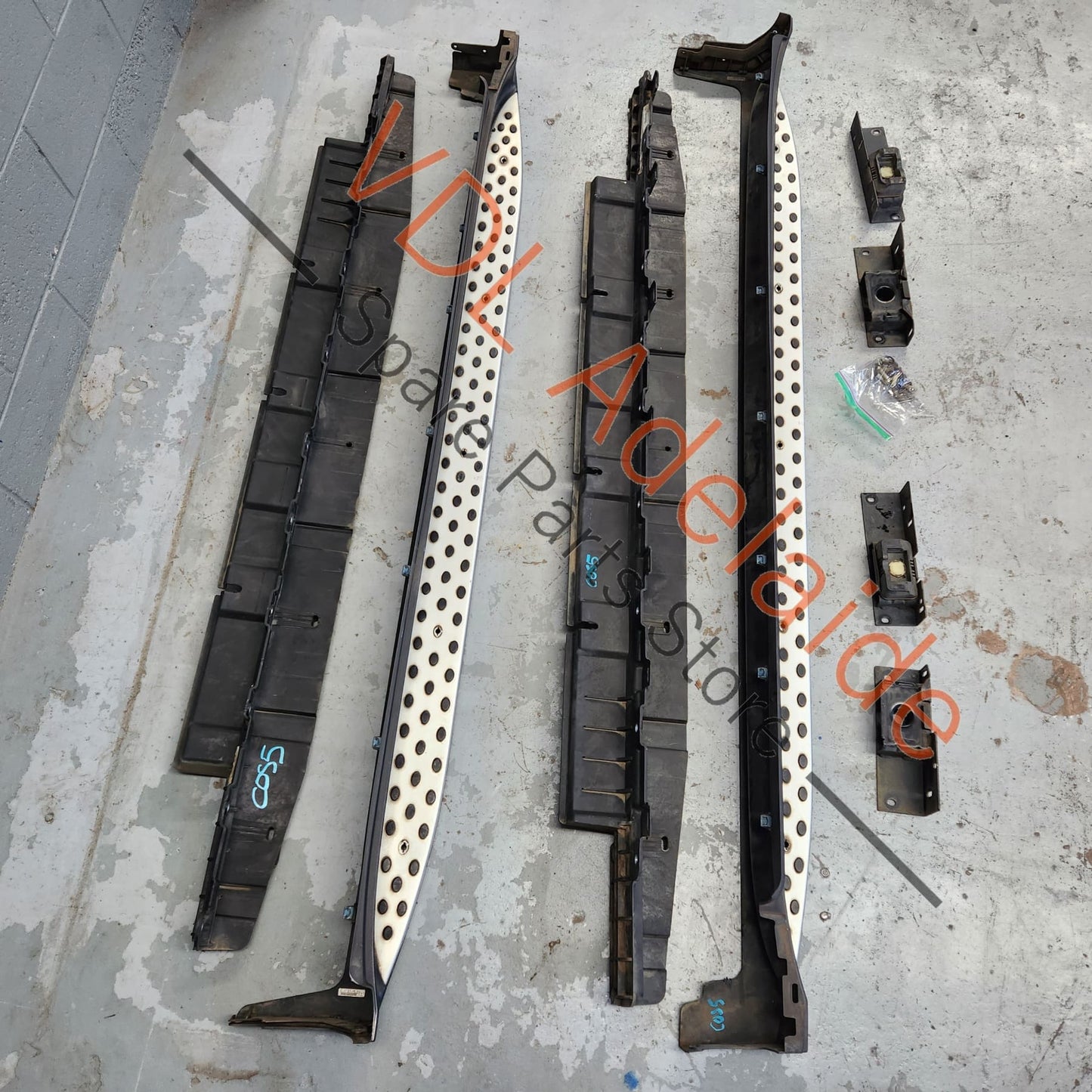 Mercedes W164 Genuine OEM Factory Sidesteps Running Boards