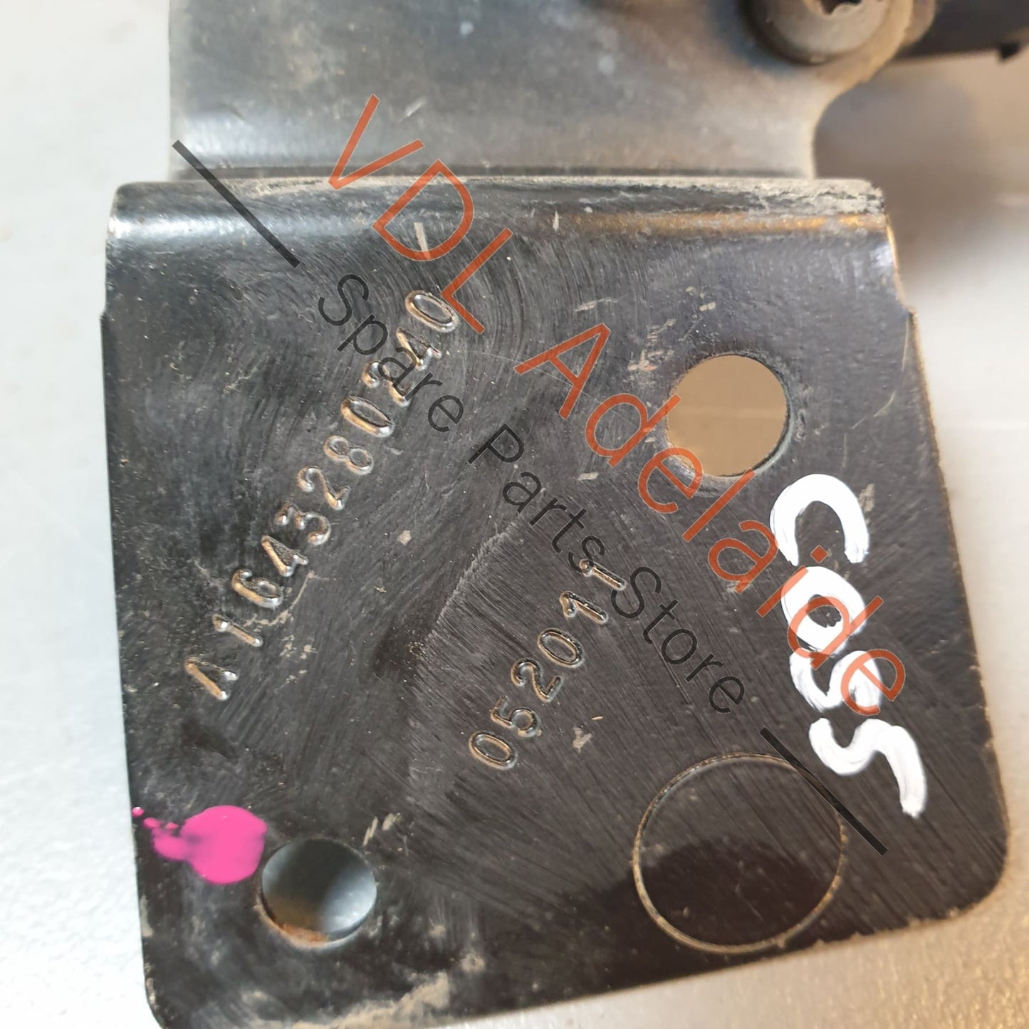 A1643200832, A0105427717