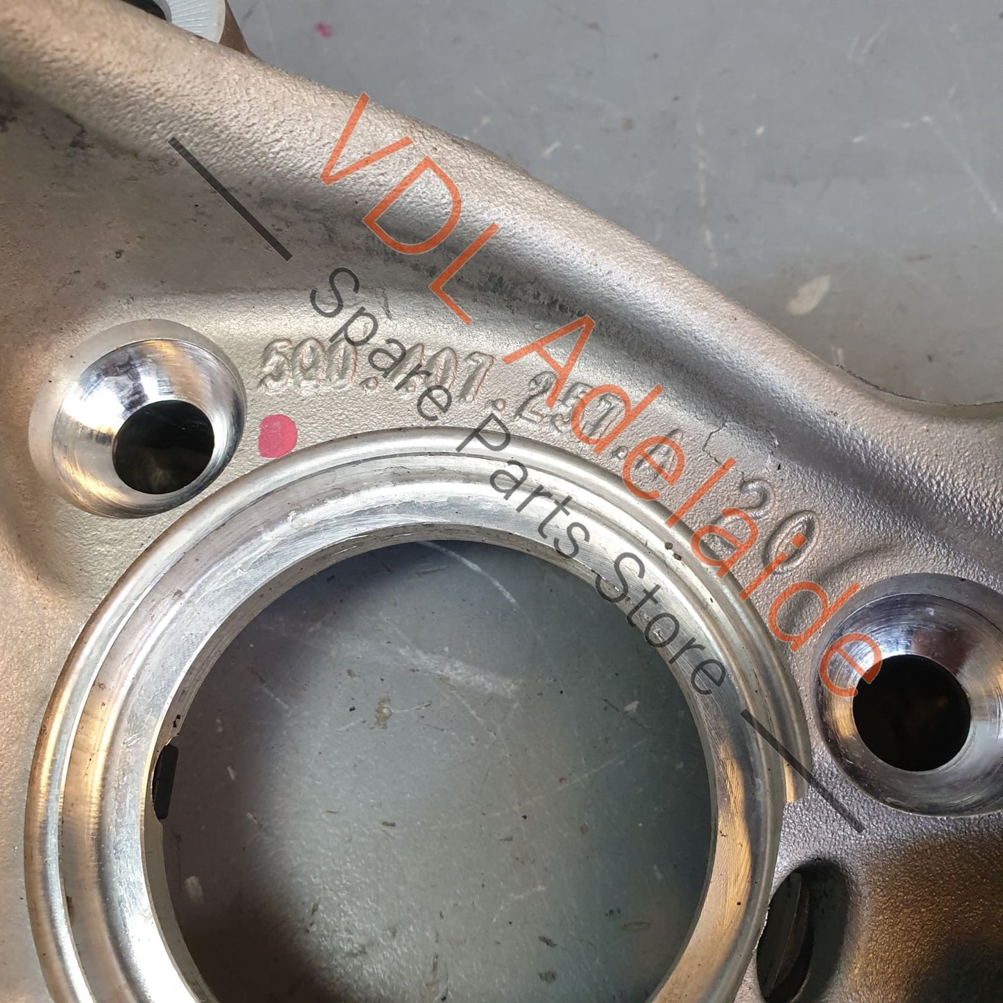 5Q0407253A 5Q0407257A Audi S3 RS3 8V Front Left Hub Knuckle Wheel Bearing Housing 5Q0407253A 5Q0407257A