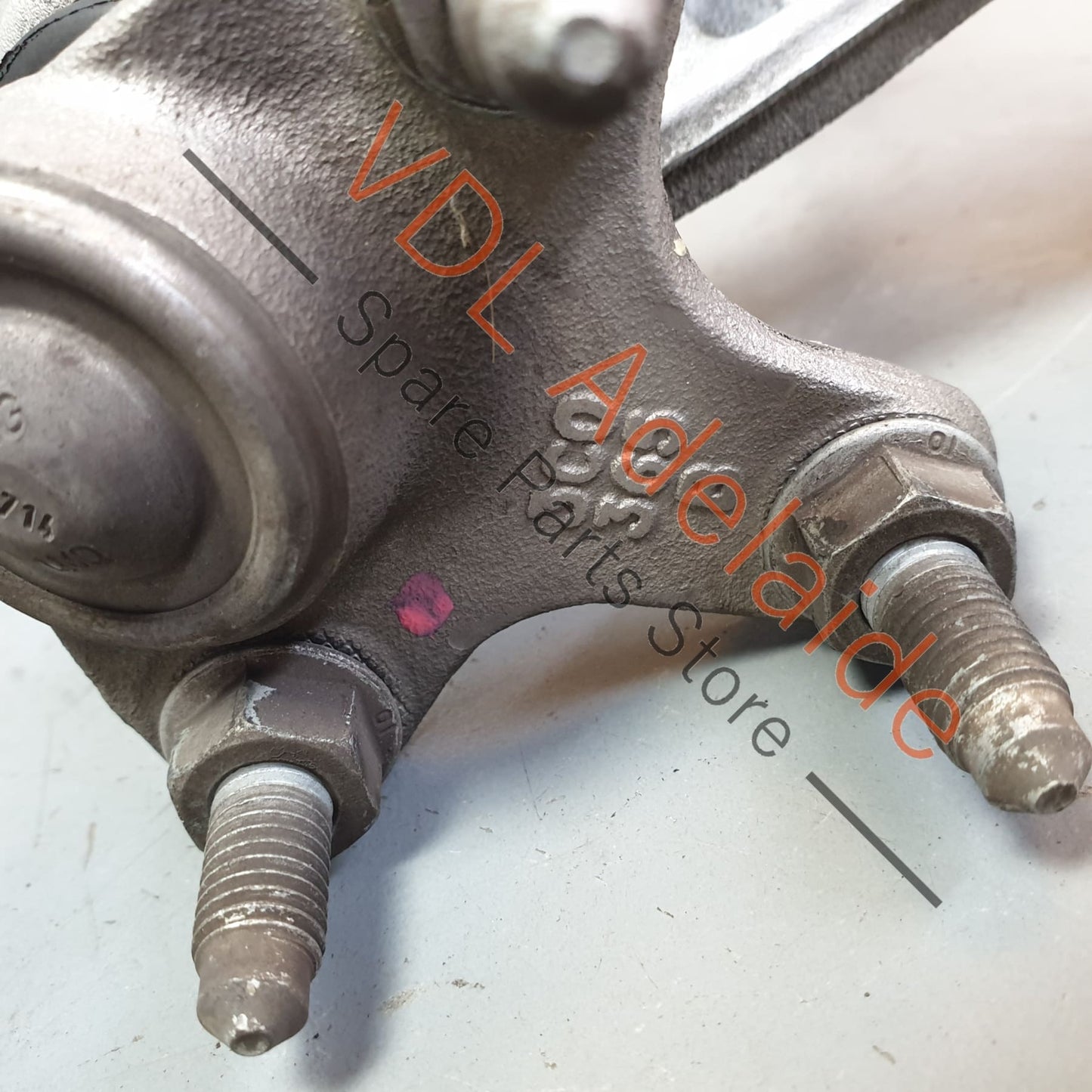 5Q0407253A 5Q0407257A Audi S3 RS3 8V Front Left Hub Knuckle Wheel Bearing Housing 5Q0407253A 5Q0407257A