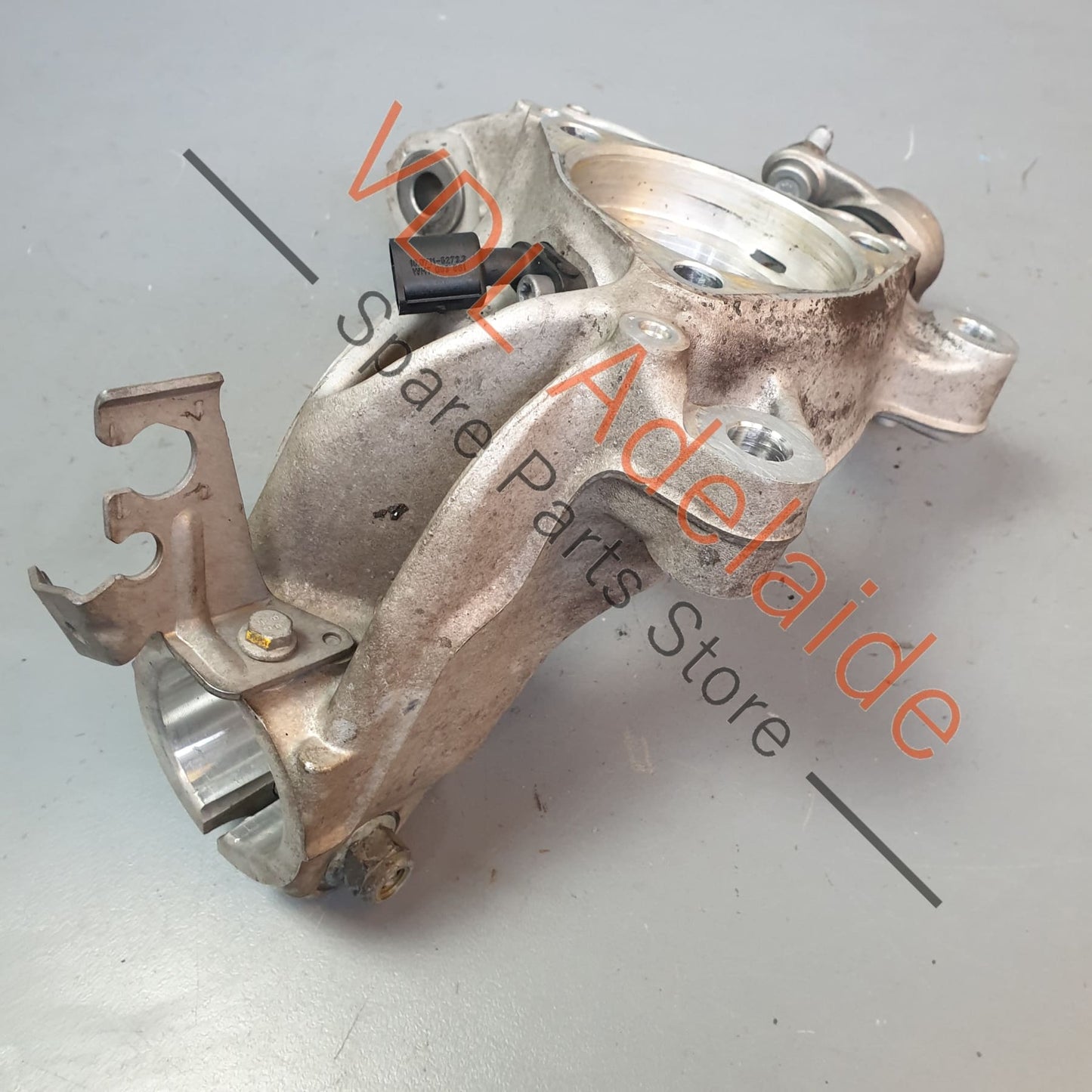 5Q0407253A 5Q0407257A Audi S3 RS3 8V Front Left Hub Knuckle Wheel Bearing Housing 5Q0407253A 5Q0407257A