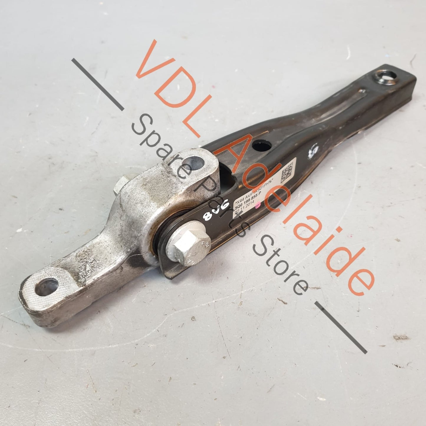 5Q0199855J Audi S3 VW Golf R MK7 Lower Engine Support Dogbone Pendulum Mount 5Q0199855J