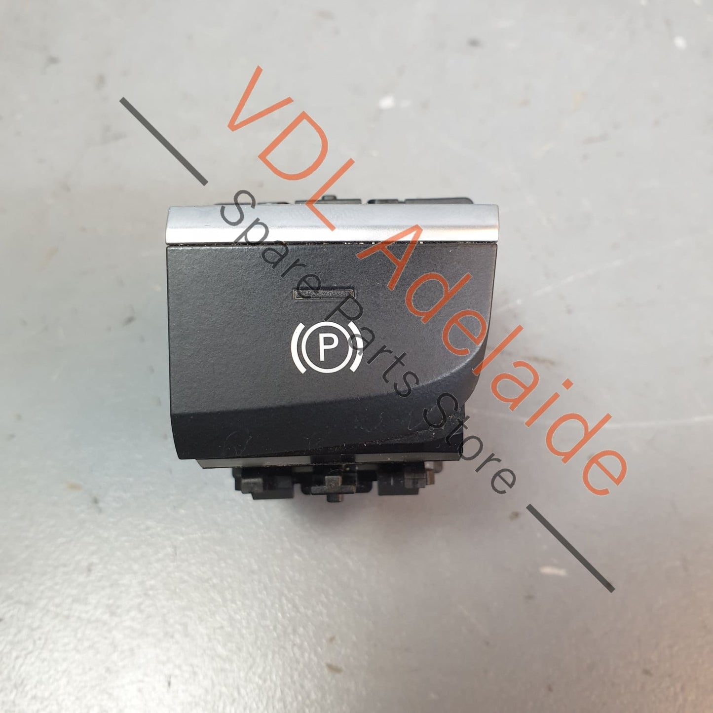 8V2927225A Audi A3 S3 8V Electric Park Brake Switch for Console 8V2927225A