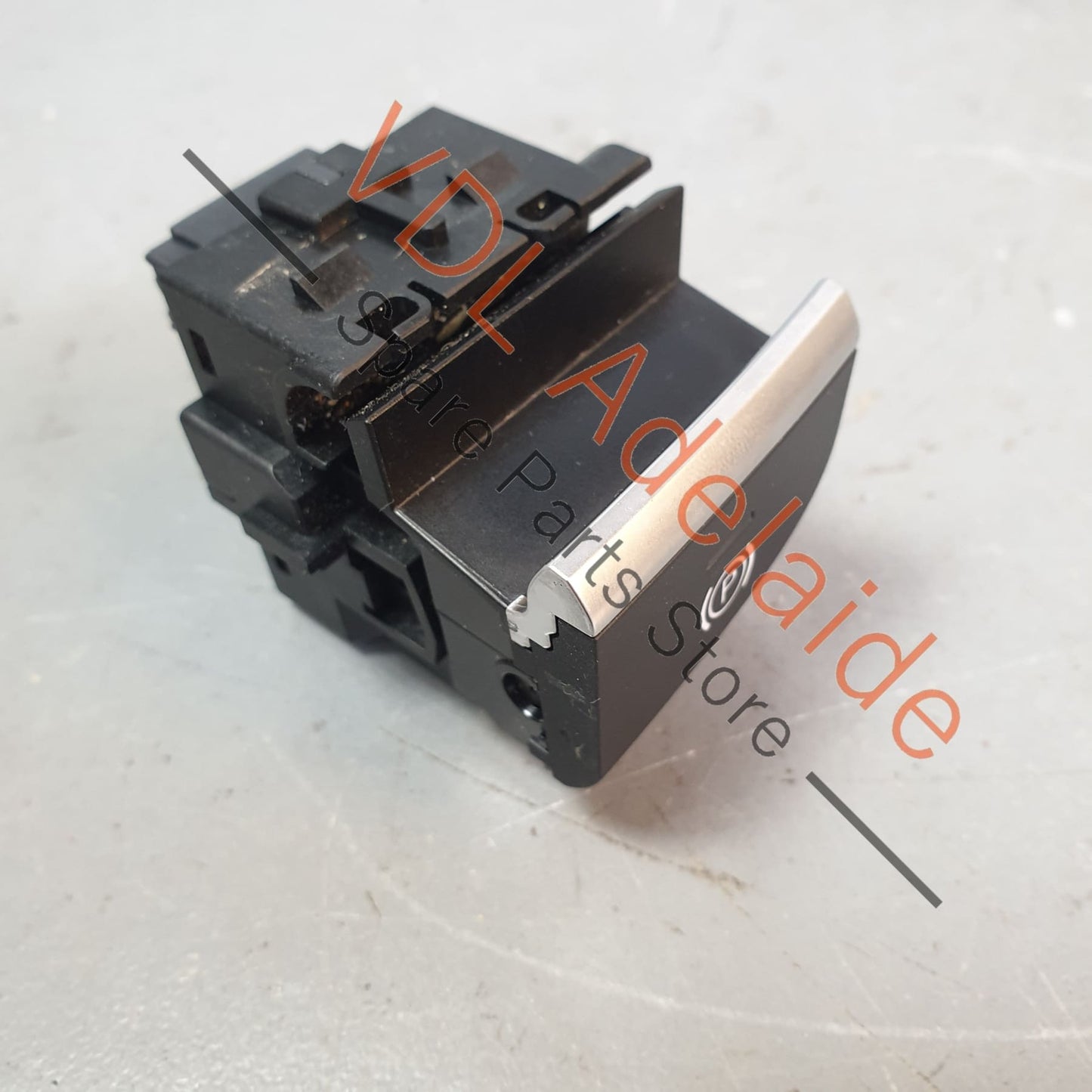 8V2927225A Audi A3 S3 8V Electric Park Brake Switch for Console 8V2927225A