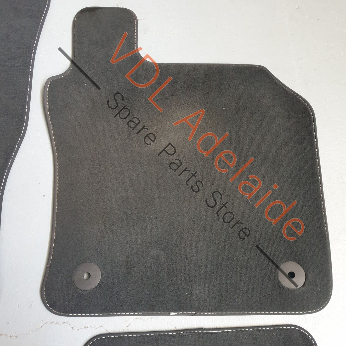 8V7864452A Genuine OEM Audi A3 S3 Interior Carpet Mat Set 8V7864452A Black with White Stitching