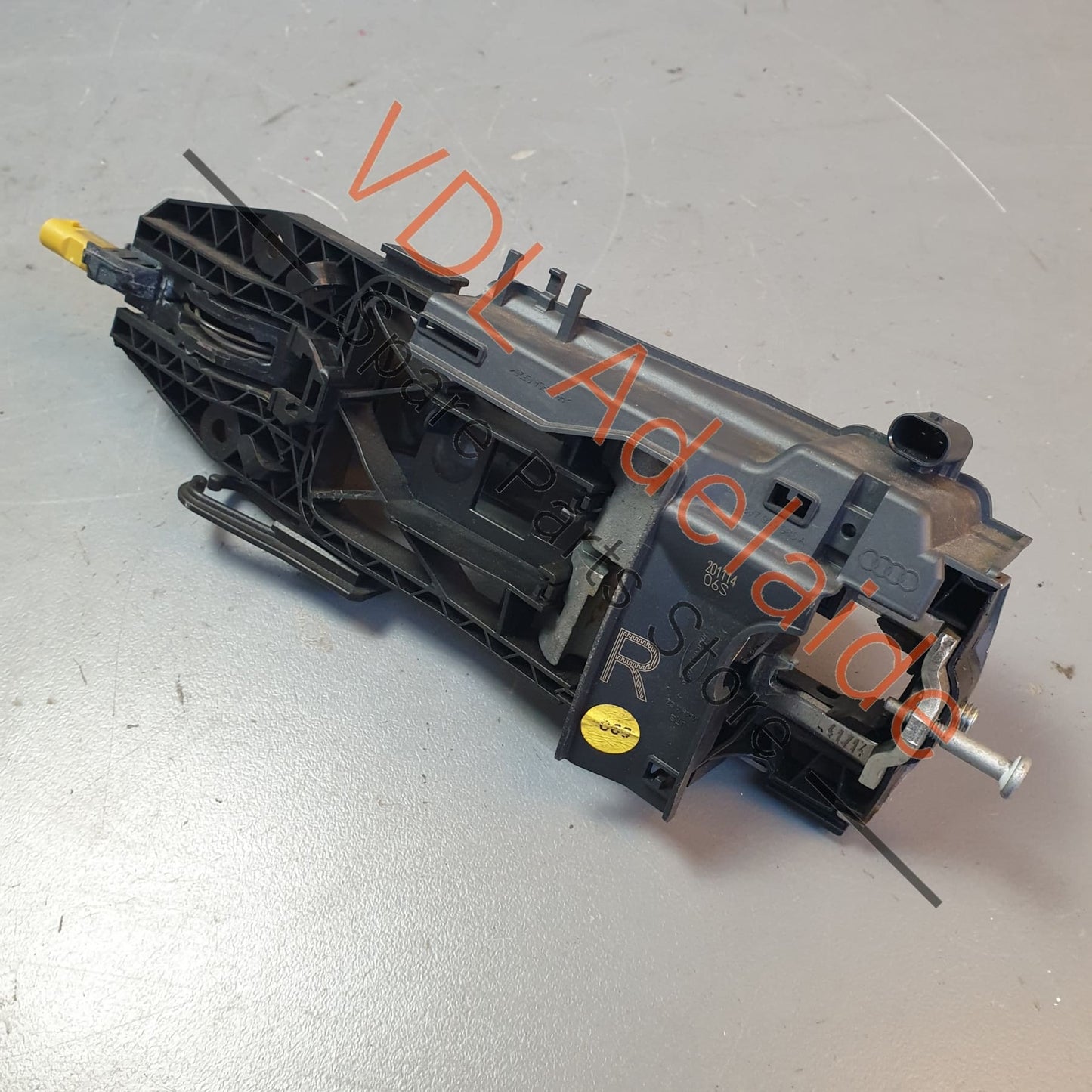 8V0837206A 8V2837880A Audi A3 S3 RS3 Exterior Door Handle With Keyless Entry Sensor Right Front Daytona Grey 8V0837206A 8V0927753