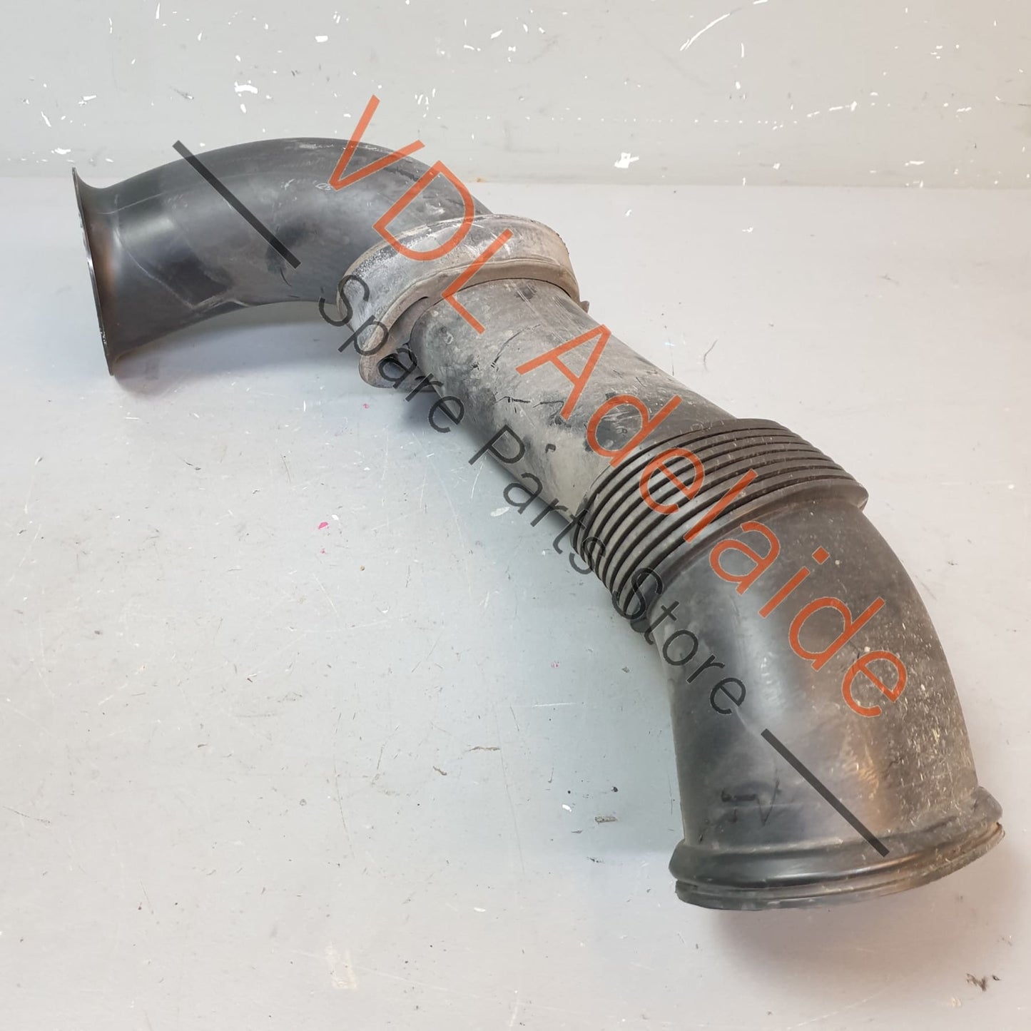 7L5129752 95511010400 Porsche Left Side Air Intake Duct Pipe Tube Hose 7L5129752 95511010400