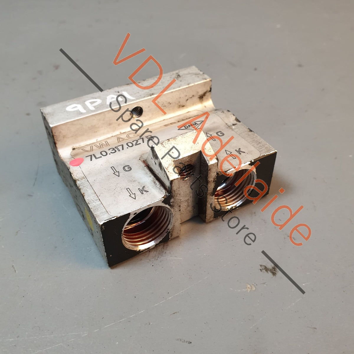 7L0317027 VW Audi Porsche Automatic Transmission Oil Cooler Thermostat Block Valve 7L0317027