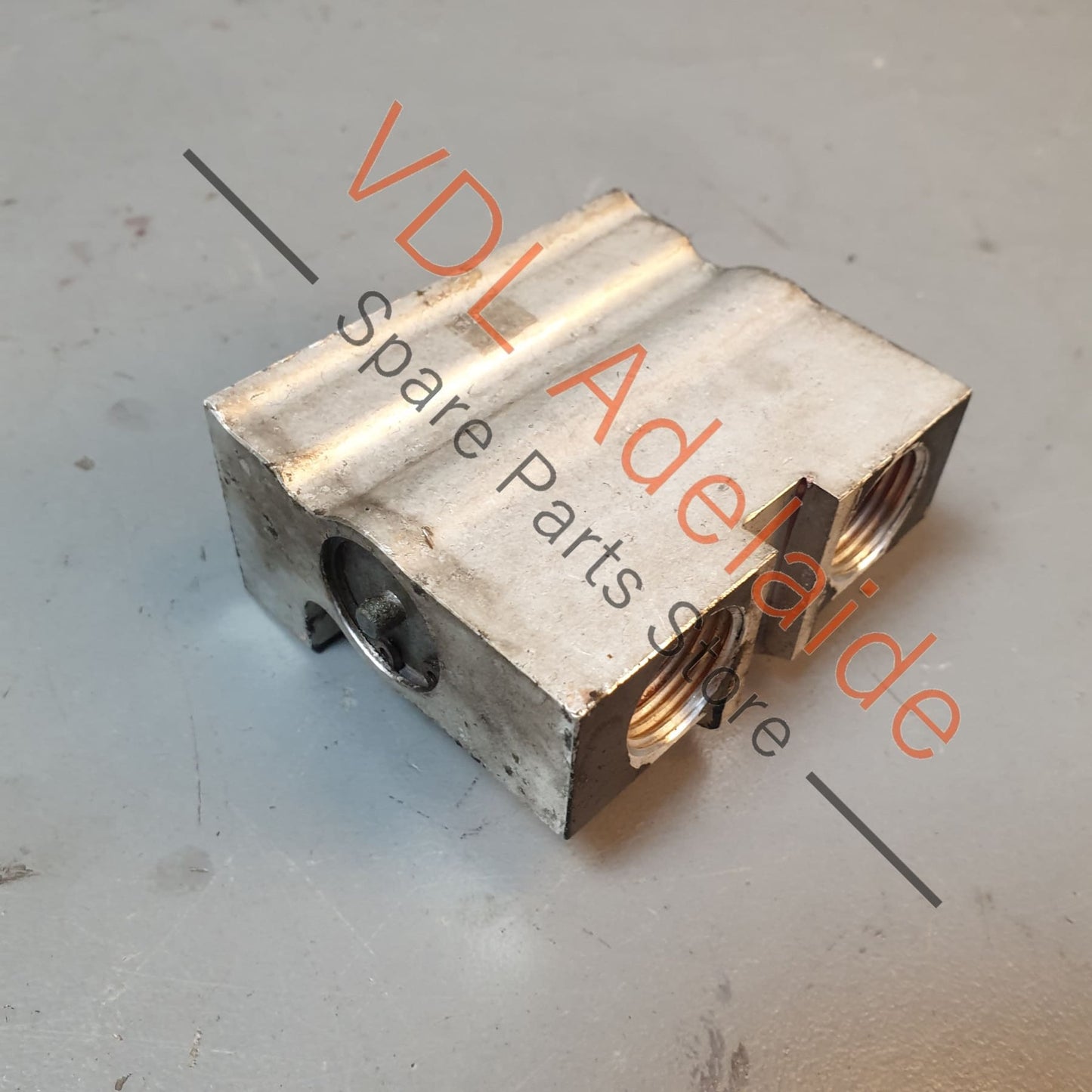 7L0317027 VW Audi Porsche Automatic Transmission Oil Cooler Thermostat Block Valve 7L0317027