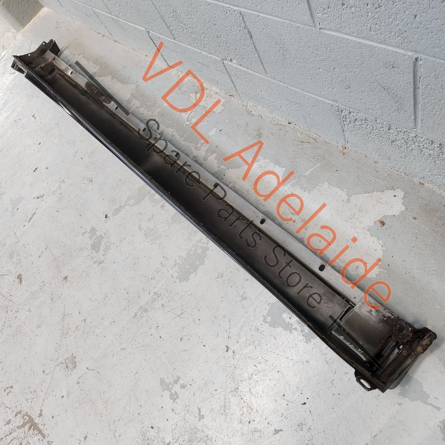 95555988801 7L5854890 Porsche Cayenne GTS Right Side Skirt Rocker Panel Trim 95555988801 7L5854890