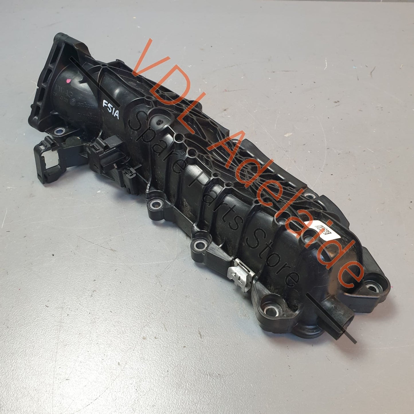06M133268P 06M133268AD Audi RS5 Right Side Intake Manifold 06M133268P 06M133268AD