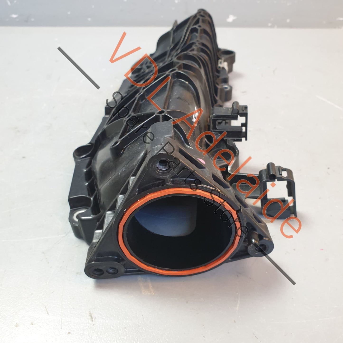 06M133268P 06M133268AD Audi RS5 Right Side Intake Manifold 06M133268P 06M133268AD