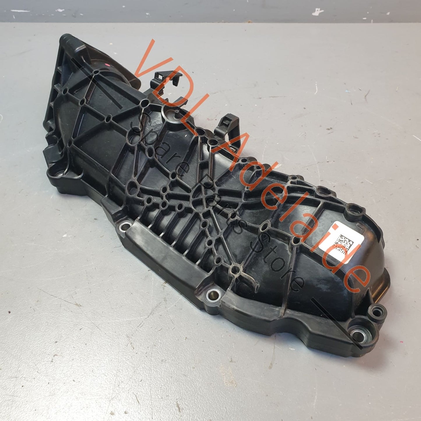 06M133267P 06M133267AF Audi RS5 Left Side Intake Manifold 06M133267P 06M133267AF