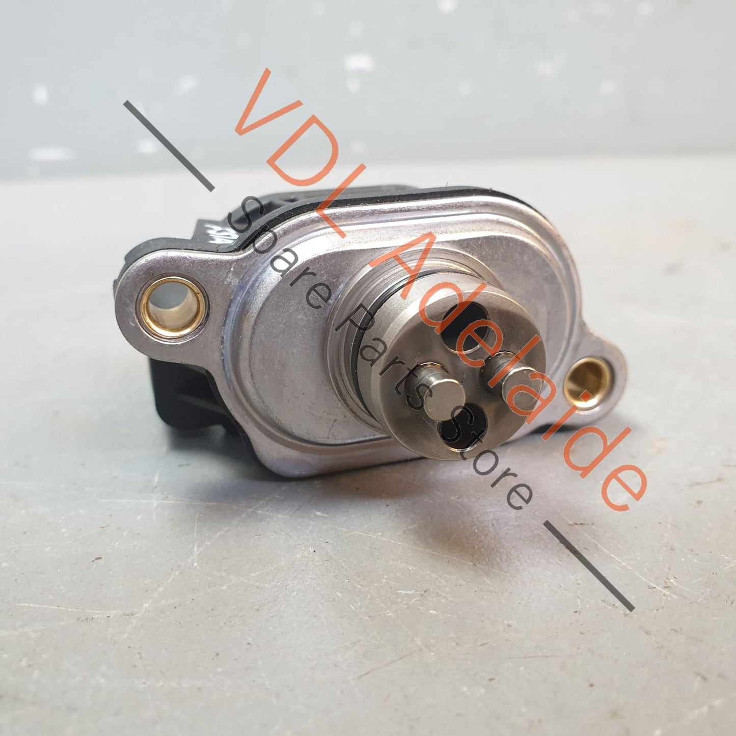 06M906048F Genuine OEM Audi RS4 RS5 06M906048F Engine Variable Valve Timing (VVT) Solenoid